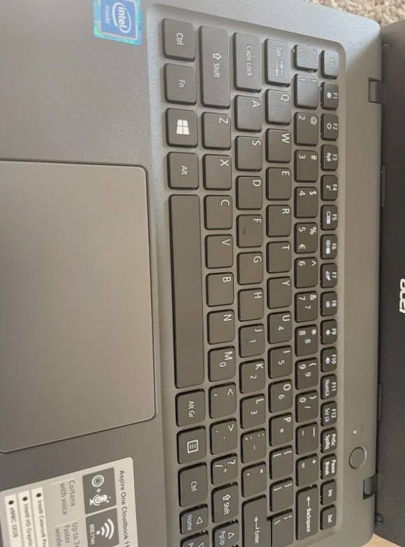 Ноутбук Acer Aspire One Cloudbook 11 2