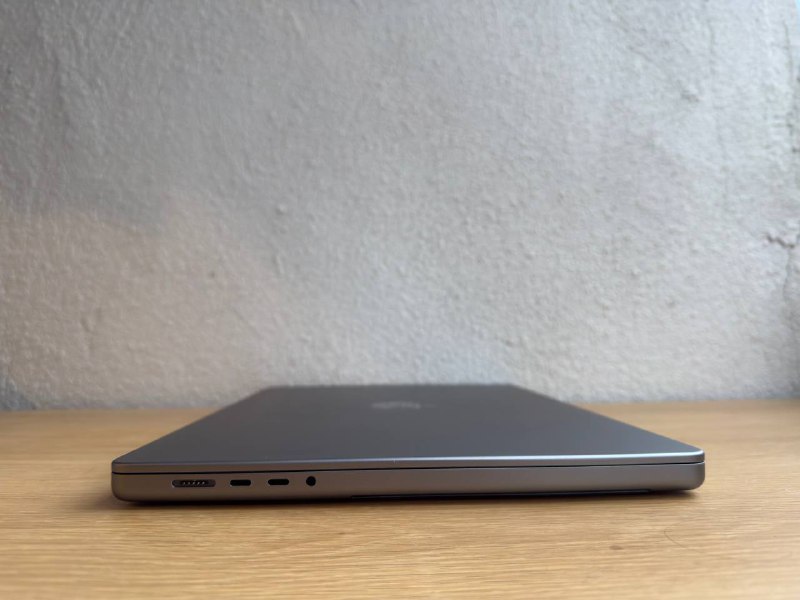 Macbook Pro 16 M1 Pro 16GB RAM 512GB SSD 2