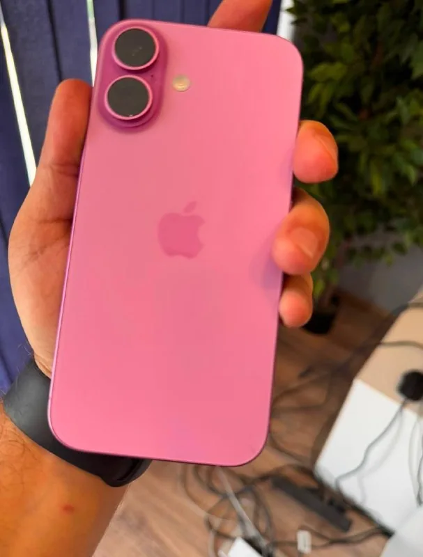 iPhone 16 Pink 128GB eSIM 1