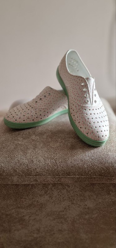 Кроссовки Adidas, резиновые мокасины, кроссовки Jack & Jones, кеды Lacoste, туфли LeZilla 2