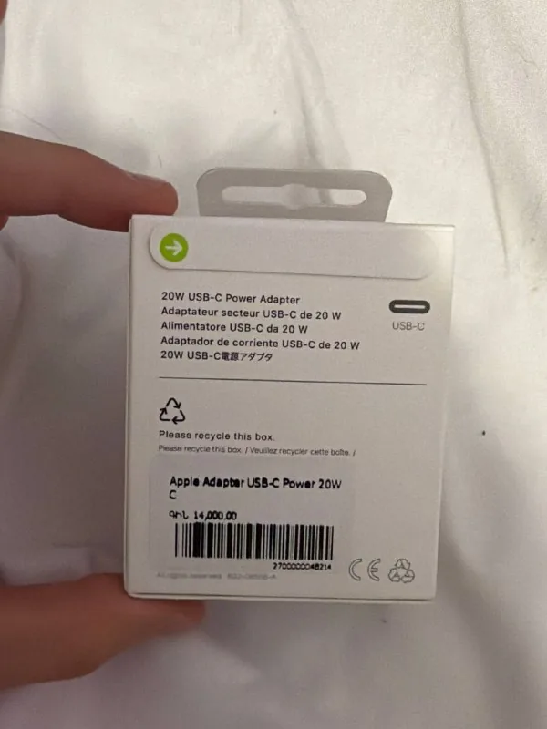 Оригинальный адаптер Apple USB-C 20 Вт 1