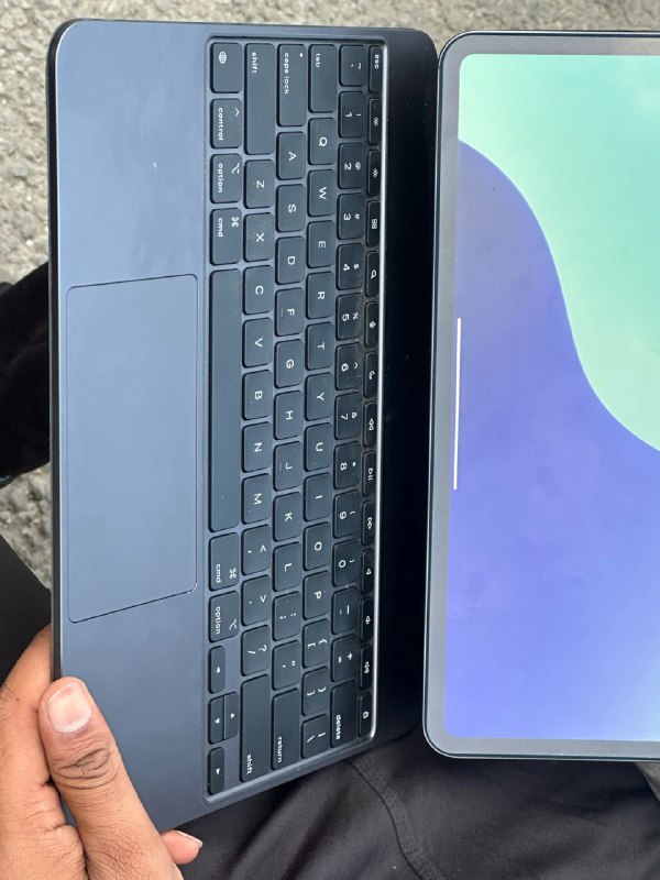 Ipad 14 pro 13 inch, Magic keyboard, 256 gb 6