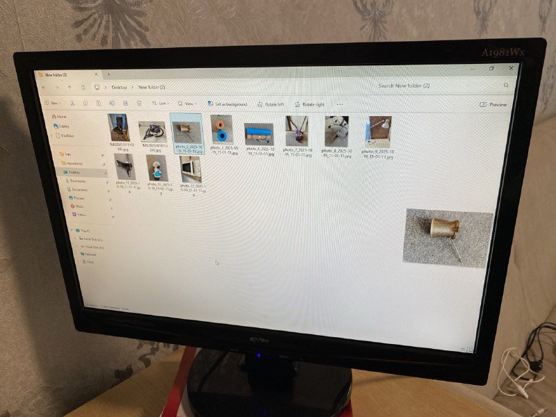 Настольная лампа, фен, отпариватель, компьютерное кресло, микроволновка, пылесос, коврики для йоги, мониторы, клавиатура, турка для кофе 9