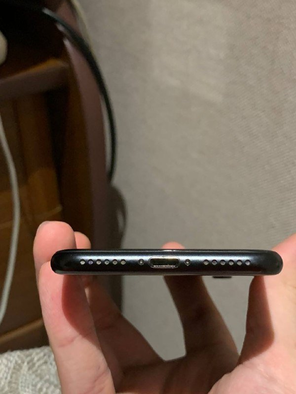 iPhone SE 2020 64gb 4