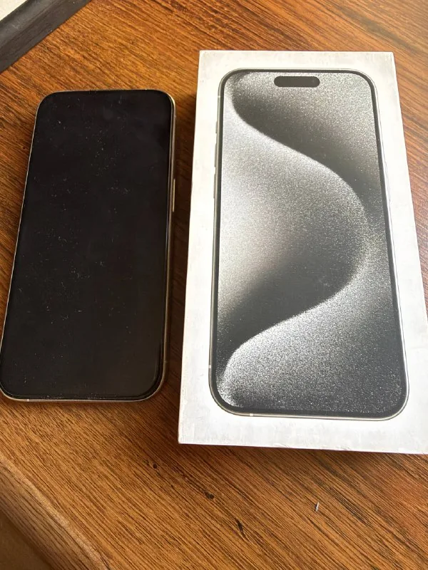 iPhone 15 Pro 256GB 1