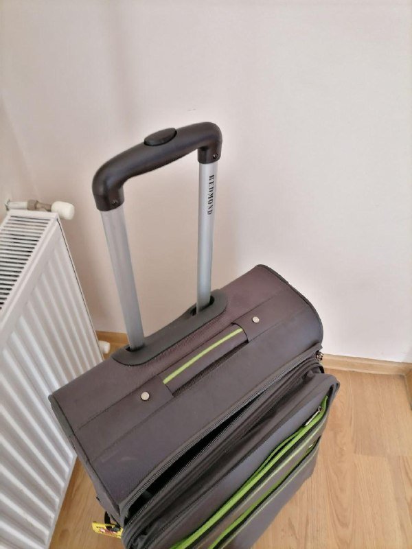 Чемодан дорожный 70x43x25 2