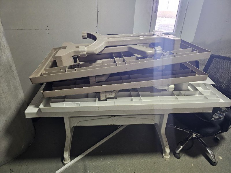 Пласмасные столы