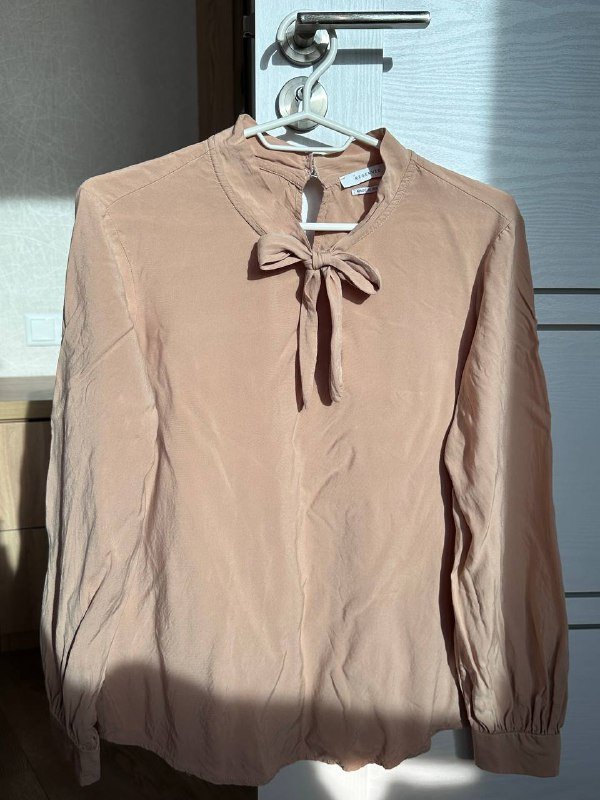 Лонгслив Reserved, Рубашка Reserved и Koton, Пиджак Sinsay, Блузка Koton, Куртка кожанка оверсайз 2