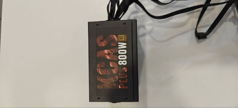 Фитнес-браслет, ремешки, наушники, усилитель, микрофон, клавиатура, блок питания 6