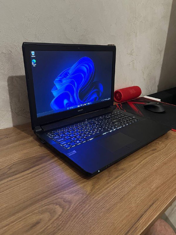 ноутбук Dexp с Intel Core i7 и NVIDIA GTX 960M 2