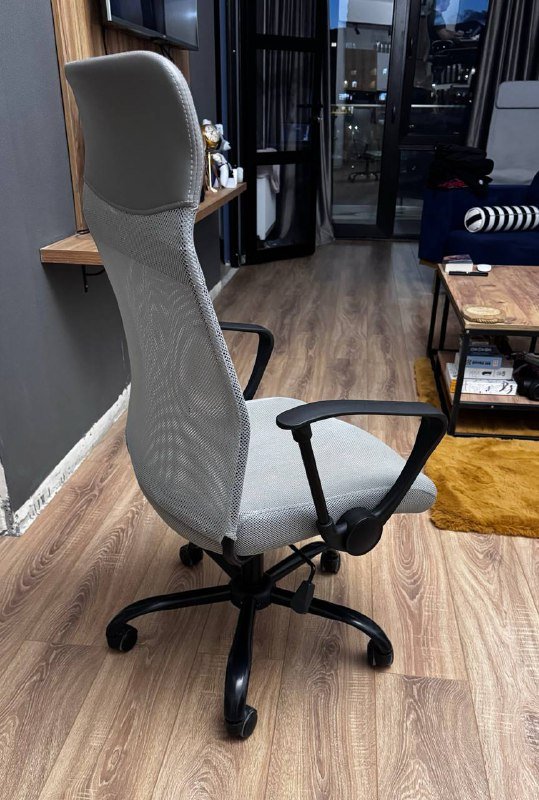 Офисный стул 2