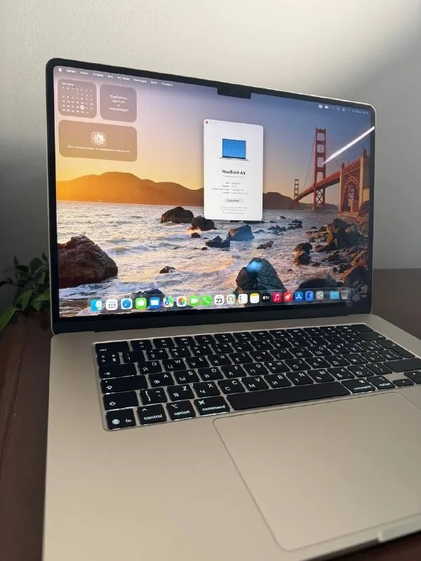MacBook Air 15″ M4 16GB 256GB 1