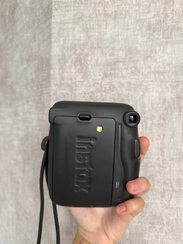 Пиджак новый, instax mini 11, кроссовки decathlon 6