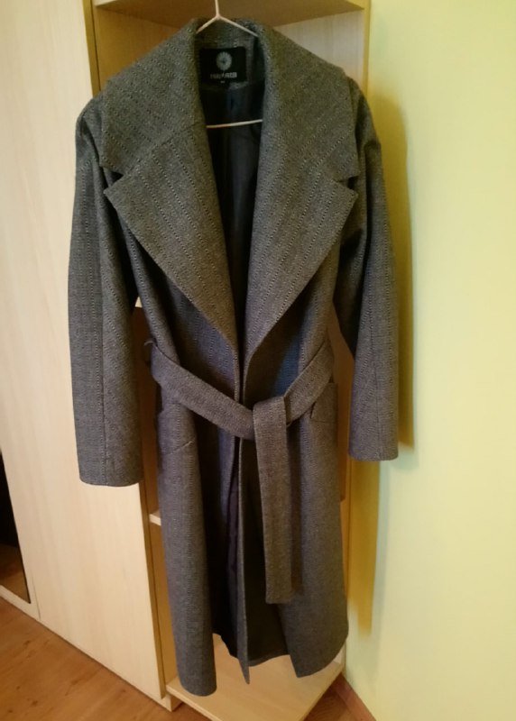 Теплое серое пальто для женщин