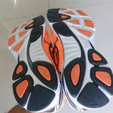 Беговые кроссовки Saucony ProGrid Mirage 3
