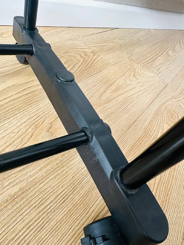 Рейл напольная вешалка 3