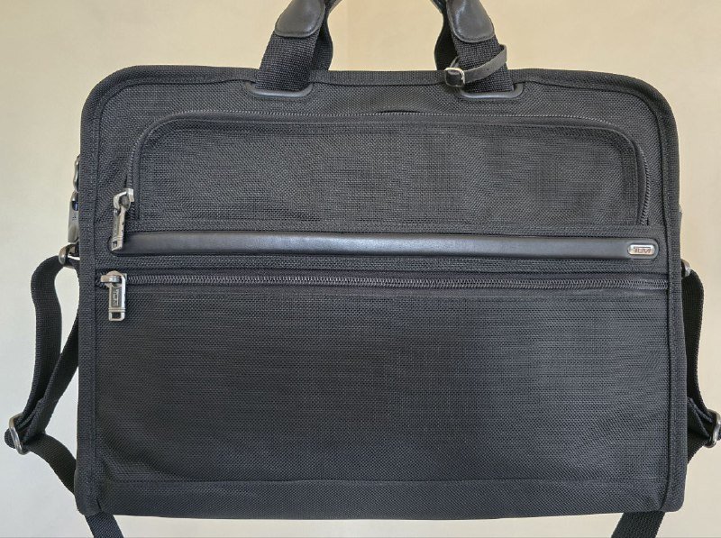 Премиальная сумка для ноутбука TUMI
