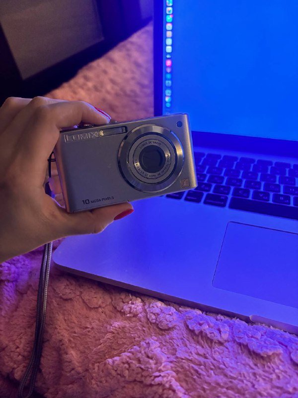 Instax Mini 9, Panasonic Lumix DMC-FS42 4