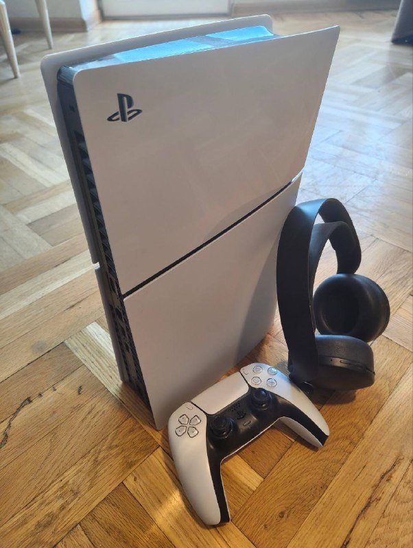 PlayStation 5 и наушники PS5 Pulse 3D 2