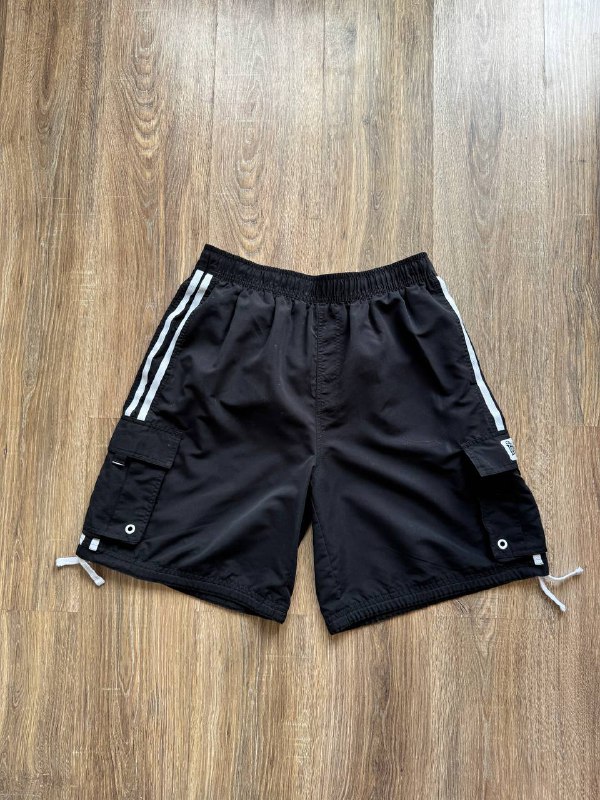 Штаны Diesel, футболка Patagonia, джемпер Napapijri, джинсы Carhartt, шорты Lonsdale, футболка Men of Mayhem, футболка Roberto Cavalli, бананка Eastpak, мессенджер The North Face 7