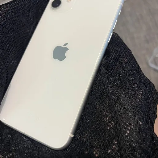 iPhone 11 64GB