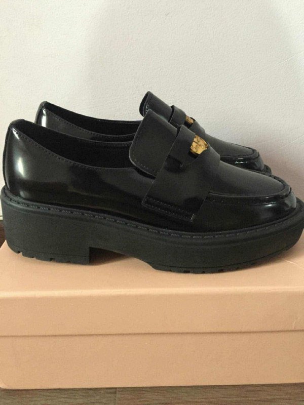 Лоферы miu miu 38 размер новые