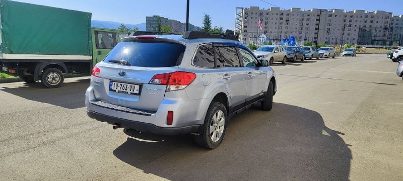 Subaru Outback 2.5 Limited бензин 3