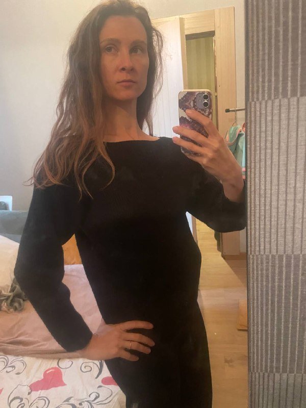 Чёрный свитер с кружевной оборкой 36-38 4