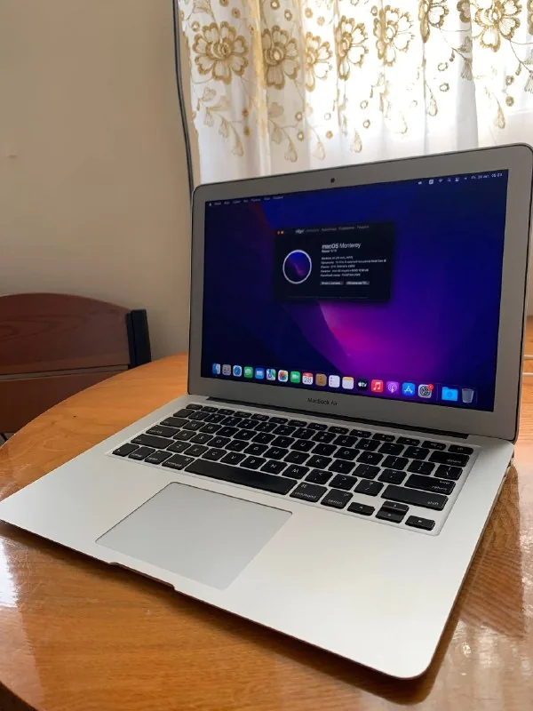MacBook Air 13 2017 1