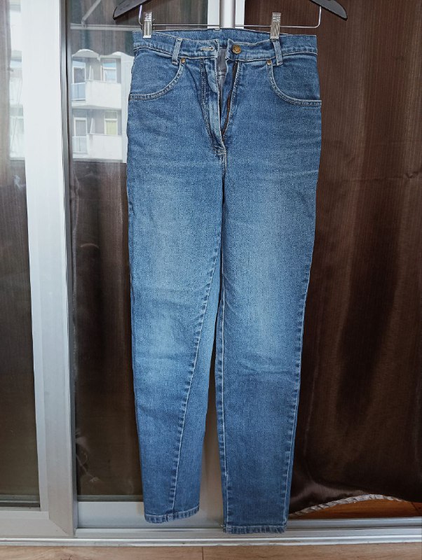 Джинсы H&M, Lady Anthony, Ostin, Комбинезон Tom Taylor, Юбка Hauber, Леггинсы, Белый топ 2