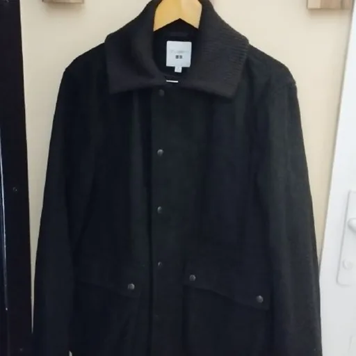 Мужское пальто JW Anderson × Uniqlo