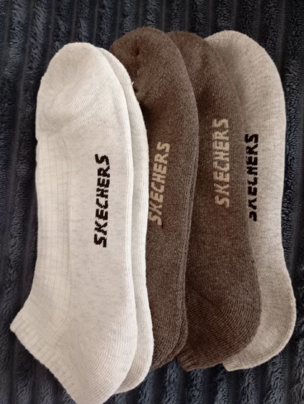 Кроссовки Saucony, носки Skechers 3