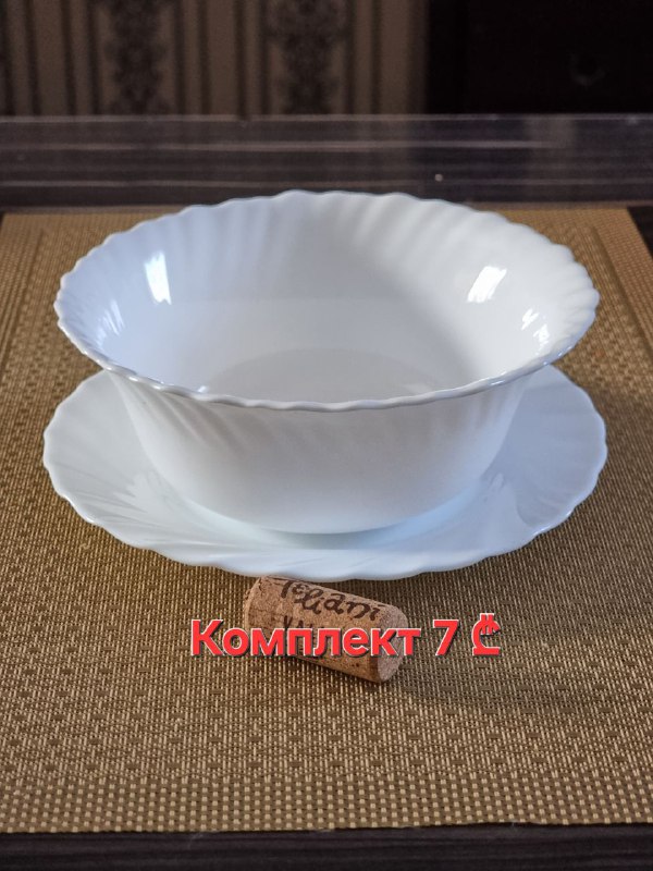 Компактный отпариватель, Туфли 37-размер, Постельные принадлежности, Посуда, Однодневные контактные линзы, Сумочка, Фотокамера Canon 5d mark ll 5