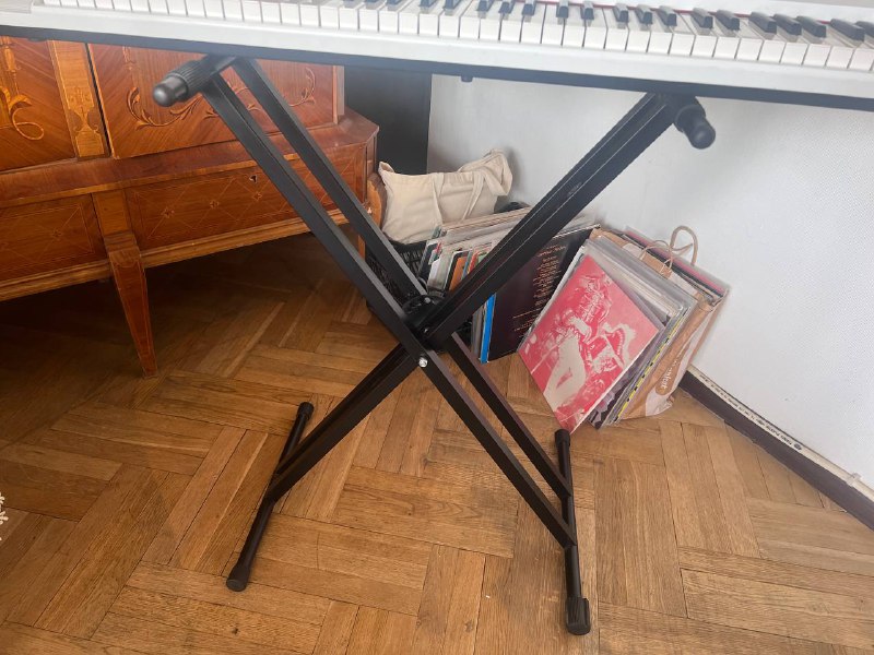 Цифровое пианино Yamaha Piaggero NP-32 4