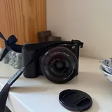 Камера Sony ZV-E10, объектив 16-50 мм 3
