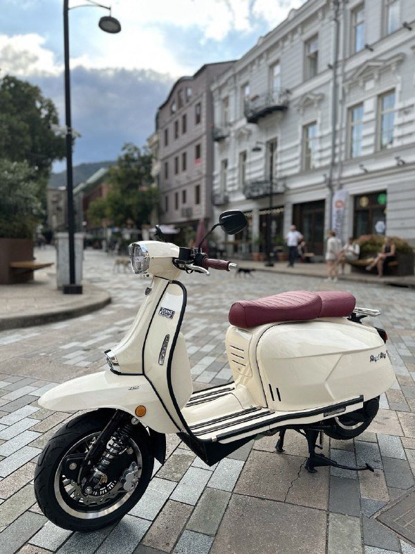 Скутер Royal Alloy GP125S ABS 2