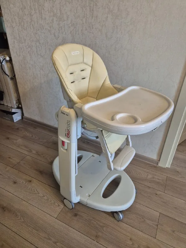 Стульчик Peg Perego Tatamia Follow Me 3 в 1 1