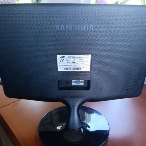 Монитор Samsung 19 дюймов