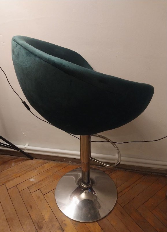 Стул барный, стол журнальный, гирлянды 2 шт 2