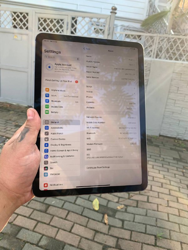 iPhone 14 Pro Max 128GB Gold, iPad Air 4 Blue 3