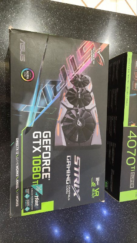 Видеокарта Asus ROG Strix 1080 Ti 3