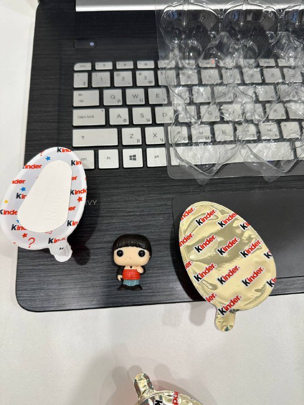 Фигурка Уилл из Kinder Joy с яйцом и вкладышем