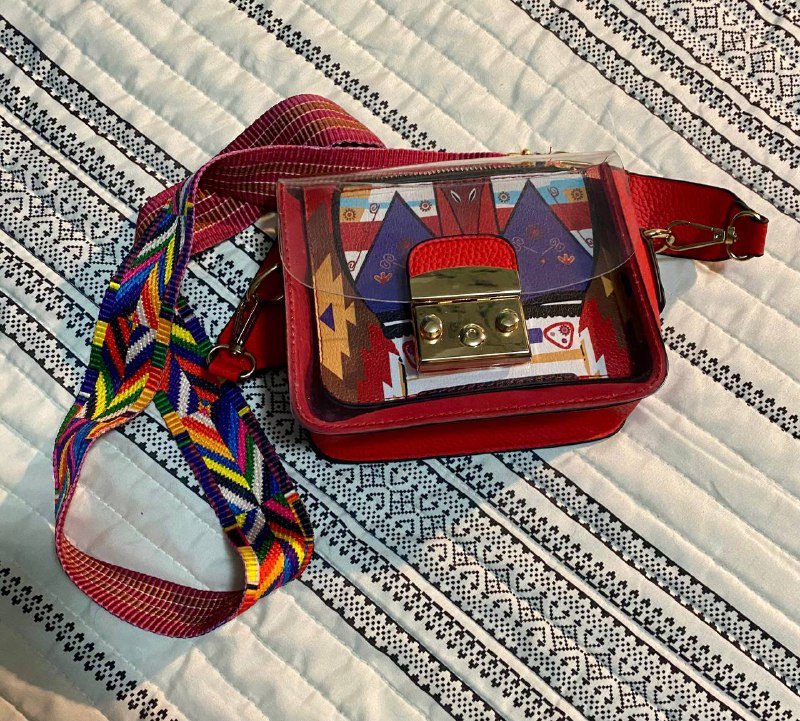 Яркая сумочка с Taobao