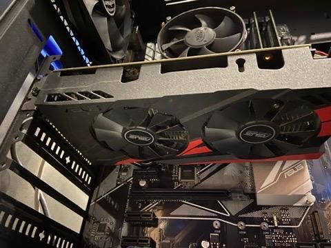 Видеокарта GTX 1050, блок питания Evesky 460W