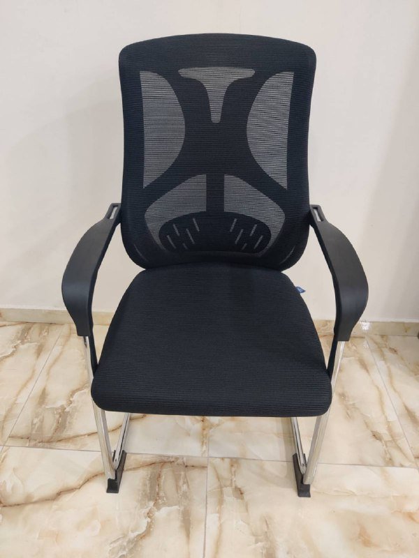 Кресло офисное на ножках