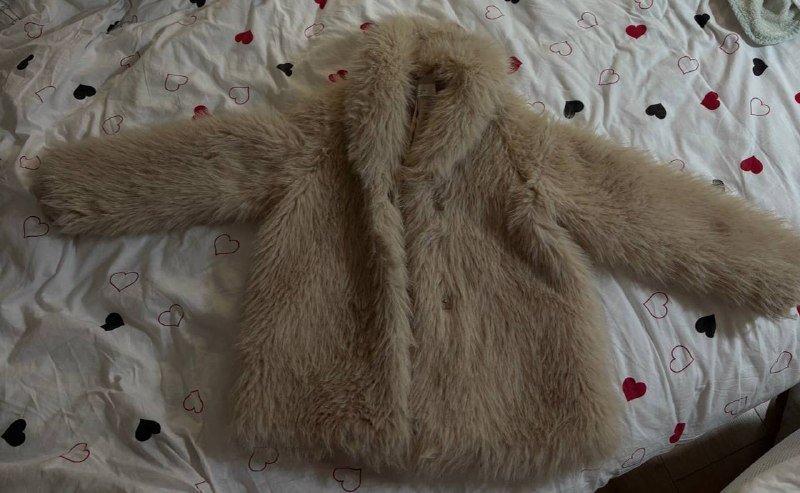 Искусственная шуба для девочки H&M 6-7 лет