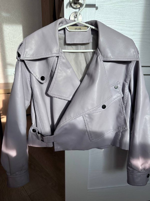 Лонгслив Reserved, Рубашка Reserved и Koton, Пиджак Sinsay, Блузка Koton, Куртка кожанка оверсайз 6