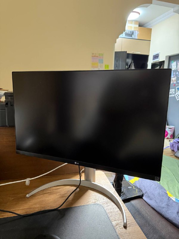 iMac Retina 5K, OLED телевизор LG 55’’, Монитор LG 4K 27’’, Игровой ноутбук HP Omen 15’’ 3