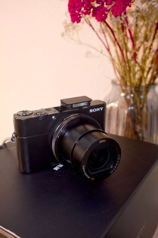 Sony CyberShot RX100 VA фотоаппарат 2