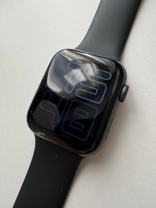 Apple Watch 5 Series 44mm, браслеты ELEGATTO, бананка MUMI, диктофон AI HoDock P1 8